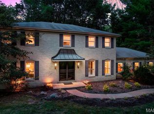 1563 Narrows Dr, Chesterfield, MO 63017