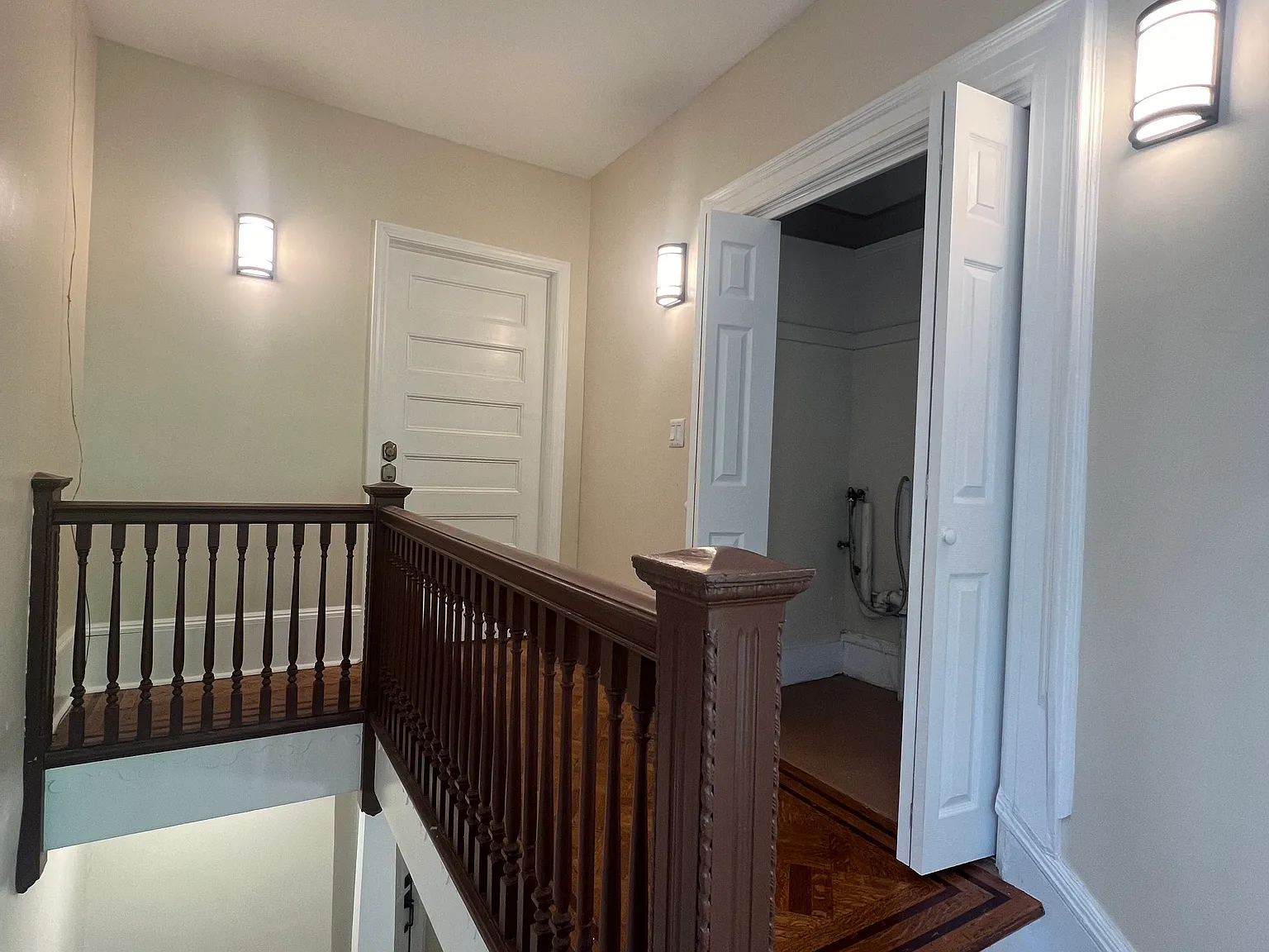 488 Prospect Ave — Photo 3