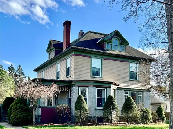 50 Center St, Oneonta, NY 13820