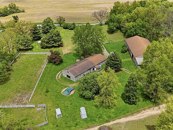 2nd image of 3261 S River Rd