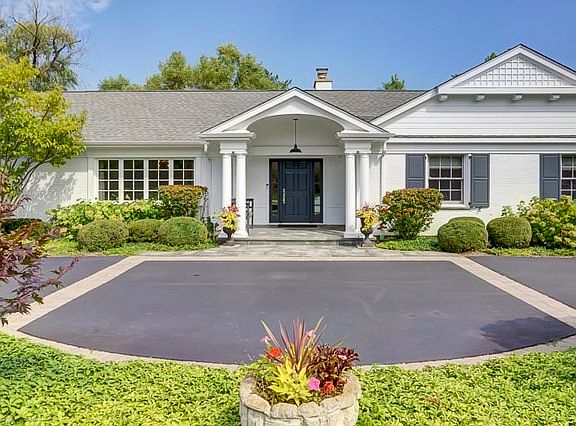 2nd image of 2291 Birchwood Ln