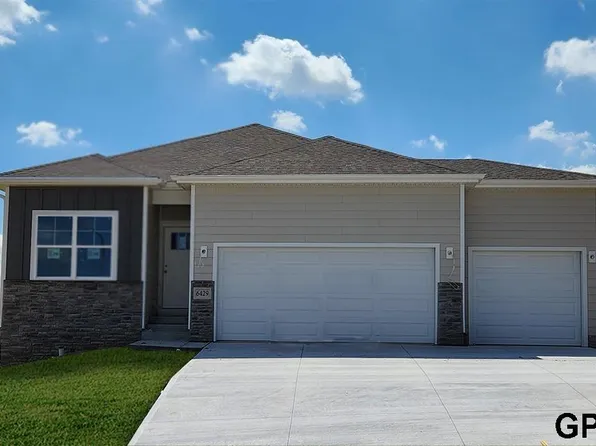 6404 Clear Creek St, Omaha, NE 68157