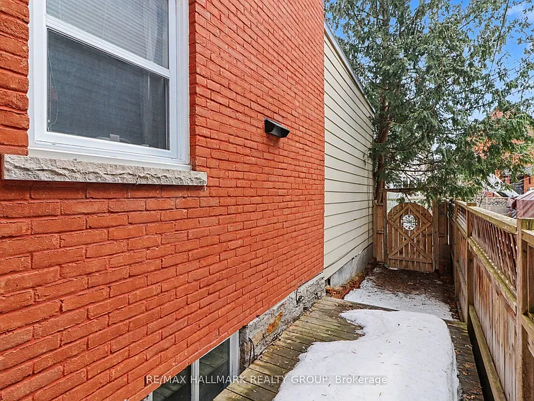 34 Lewis St — Photo 28