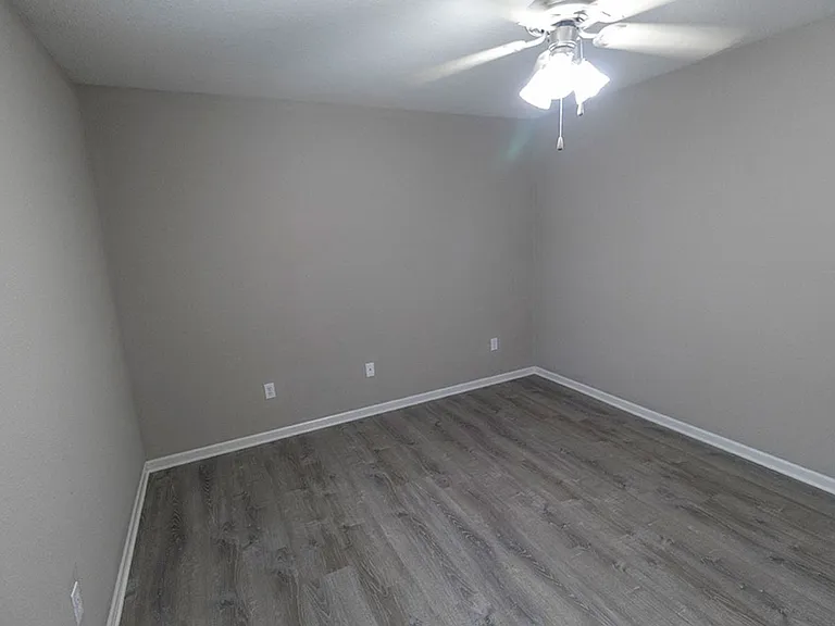 4001 Snowy Owl Dr — Photo 24