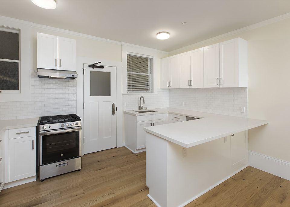1st image of 3525 17th St APT 2