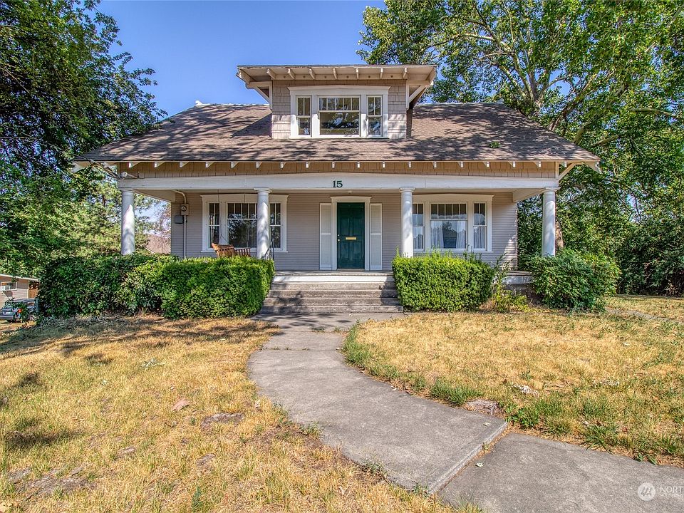 1st image of 15 SE Birch Avenue