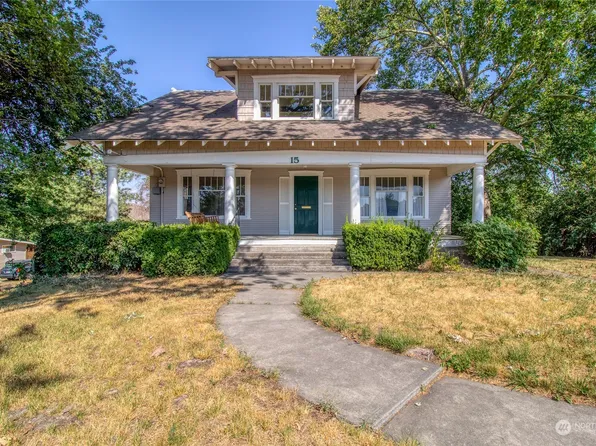 15 SE Birch Avenue, College Place, WA 99324