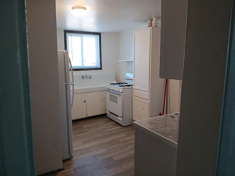1853 Mann St #4 — Photo 3
