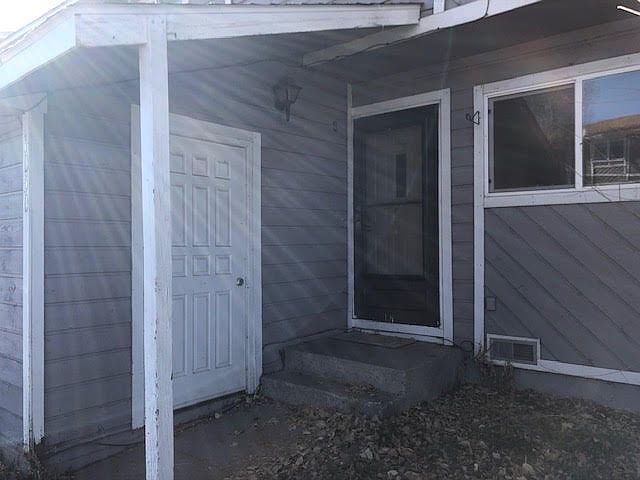 1st image of 1050 E 7th St