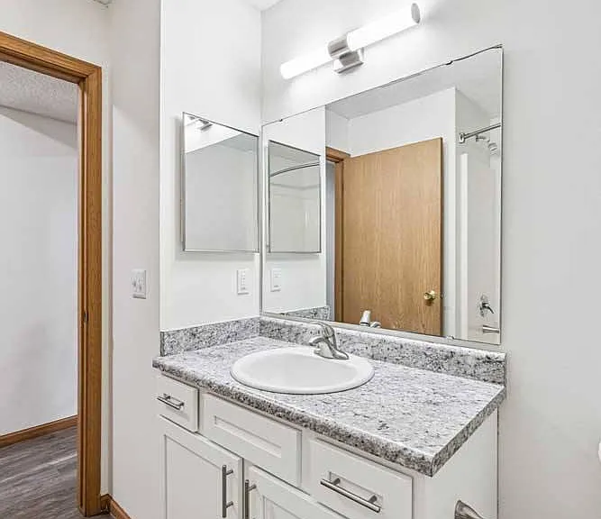 Northridge Heights Apartments — Photo 97