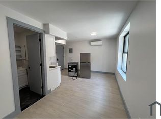 360 E 194th St #2D, Bronx, NY 10458