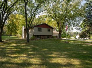 5744 Glenbrook Ct SE, Rochester, MN 55904