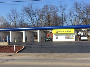 9509 Lackland Rd, Overland, MO