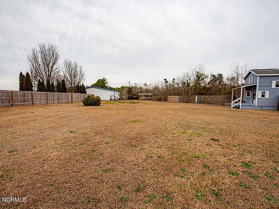 3rd image of 104 Becton Road