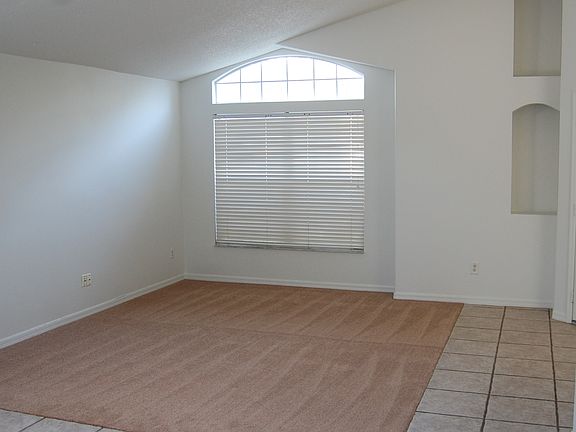 4th image of 4221 Forest Island Dr