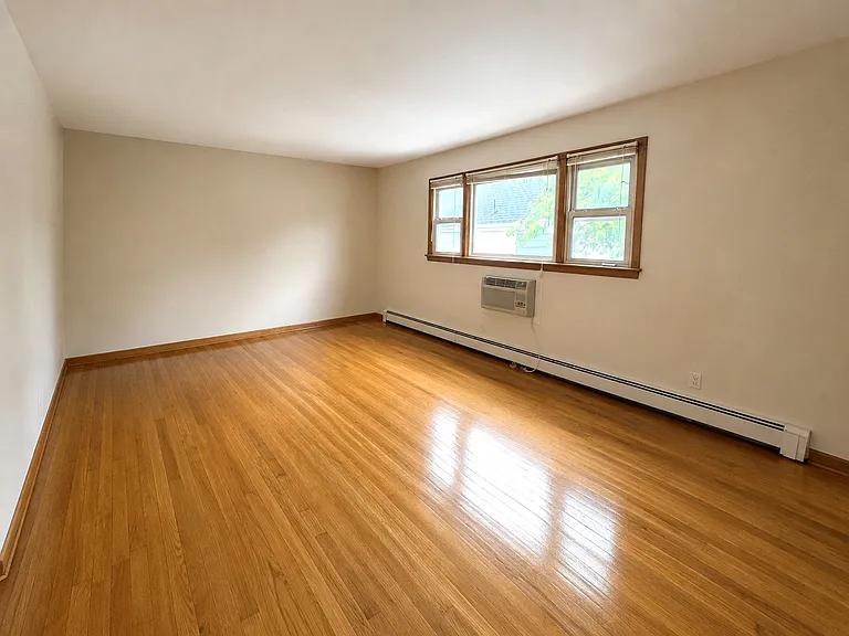 40 Stuyvesant Ave #4 — Photo 6
