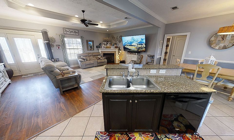 1st image of 3807 Connie Ln