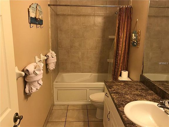 5th image of 3136 Sun Lake Ct APT A