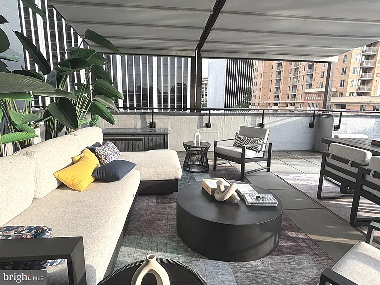 1411 Key Blvd #406 — Photo 40