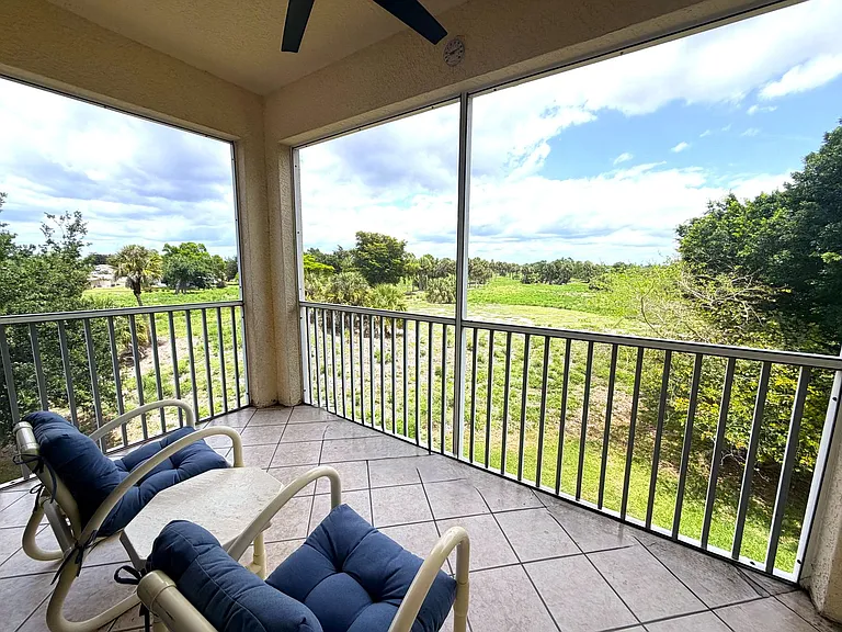 4013 Palm Tree Blvd #301 — Photo 22