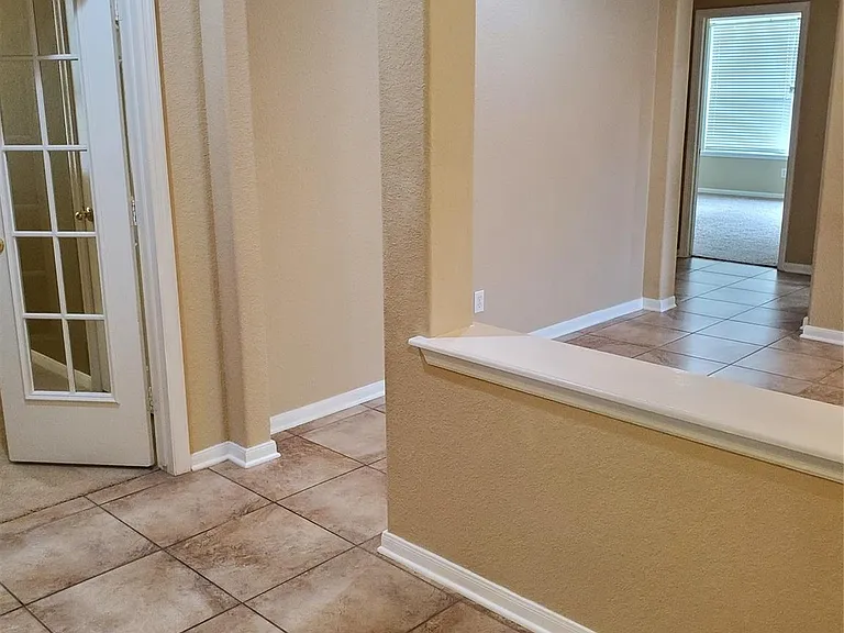 2715 Falling Forest Ct — Photo 6