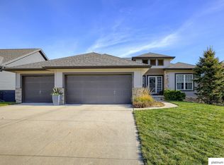 2107 S 197th St, Omaha, NE 68130