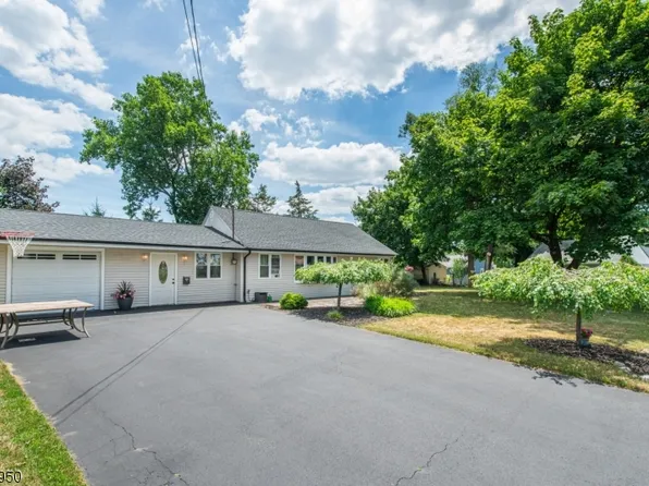 8 Furno Pl, Wayne Twp., NJ 07470