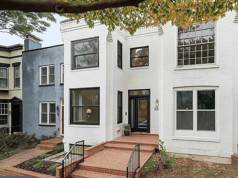 2507 I St NW — Photo 2