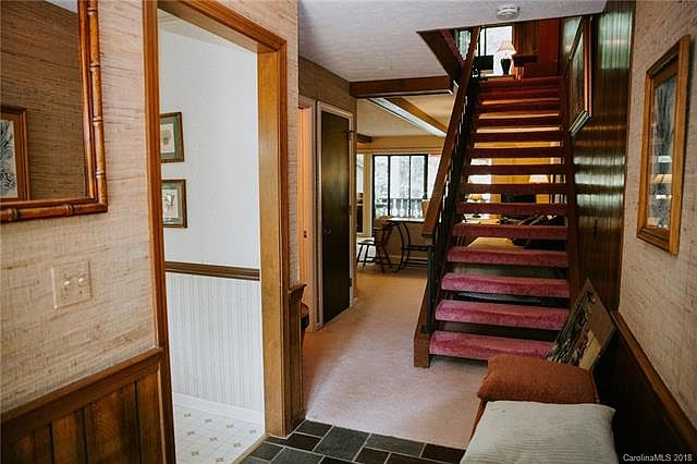 1st image of 54 Laurelwood Cir W