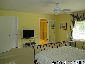 5th image of 522 Club House Blvd