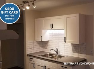 195 Perkins Cres #302, Penticton, BC V2A2H4