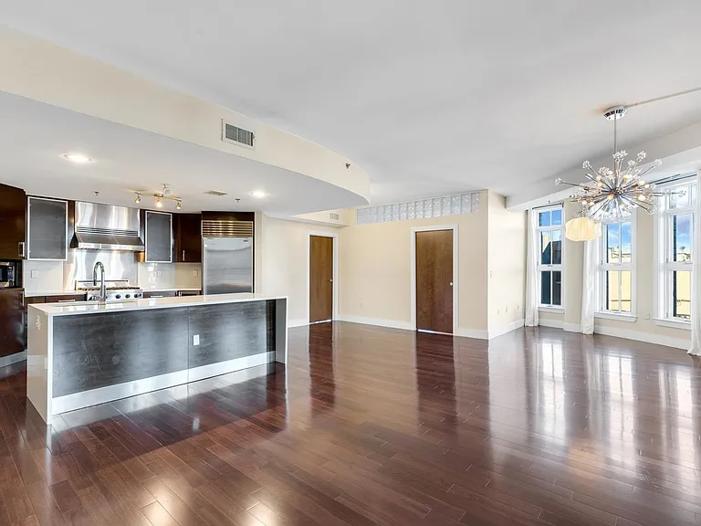 601 Observer Hwy #502 — Photo 3