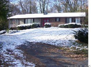 17 Heatherwood Dr, Collinsville, IL 62234