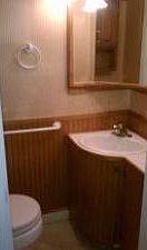 3rd image of 918 S Colonial Ct