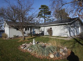 282 Country Club Dr, Lake Park, IA 51347
