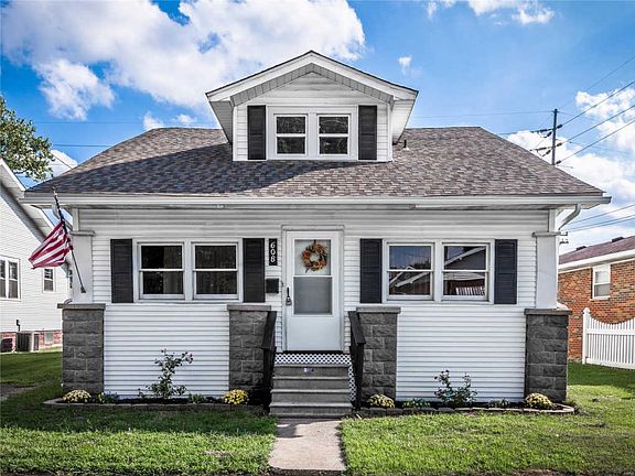 2nd image of 608 Halloran Ave