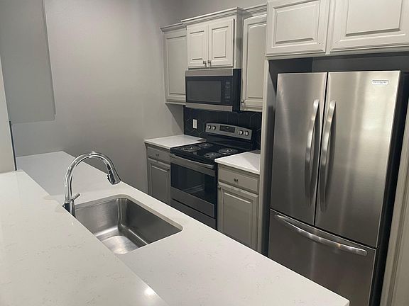 4th image of 16108 Echo Glen Dr