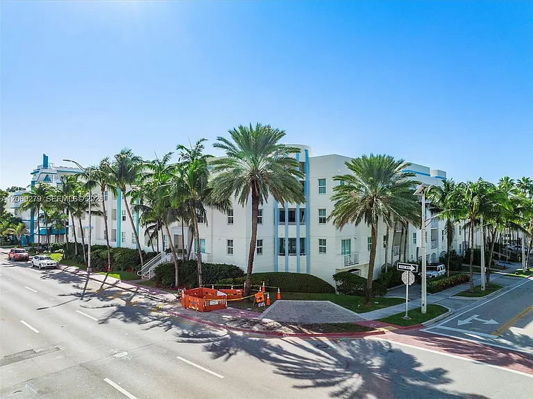9172 Collins Ave #216 — Photo 29