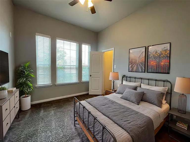 8113 Northgate Loop — Photo 23