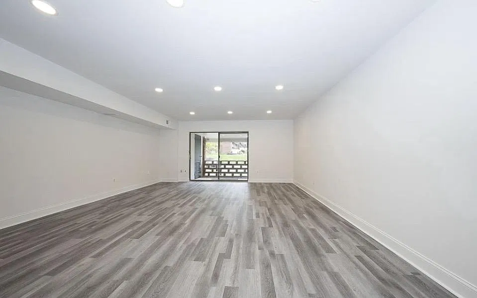 121 Stony Way — Photo 4
