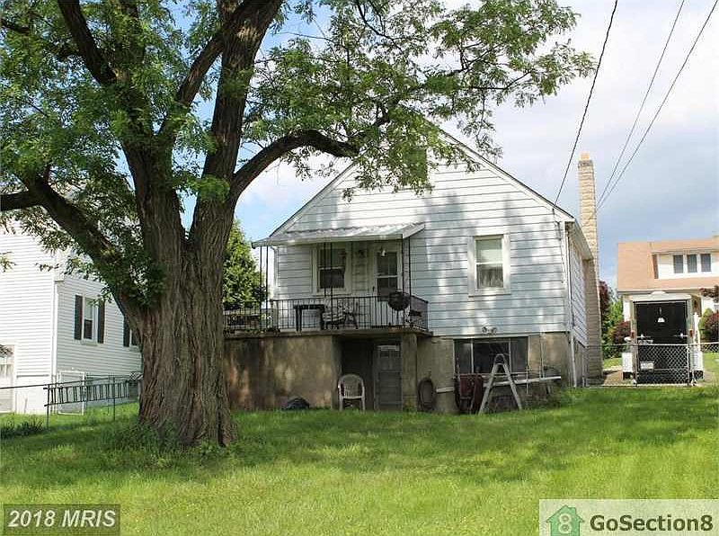 2nd image of 107 Leslie Ave