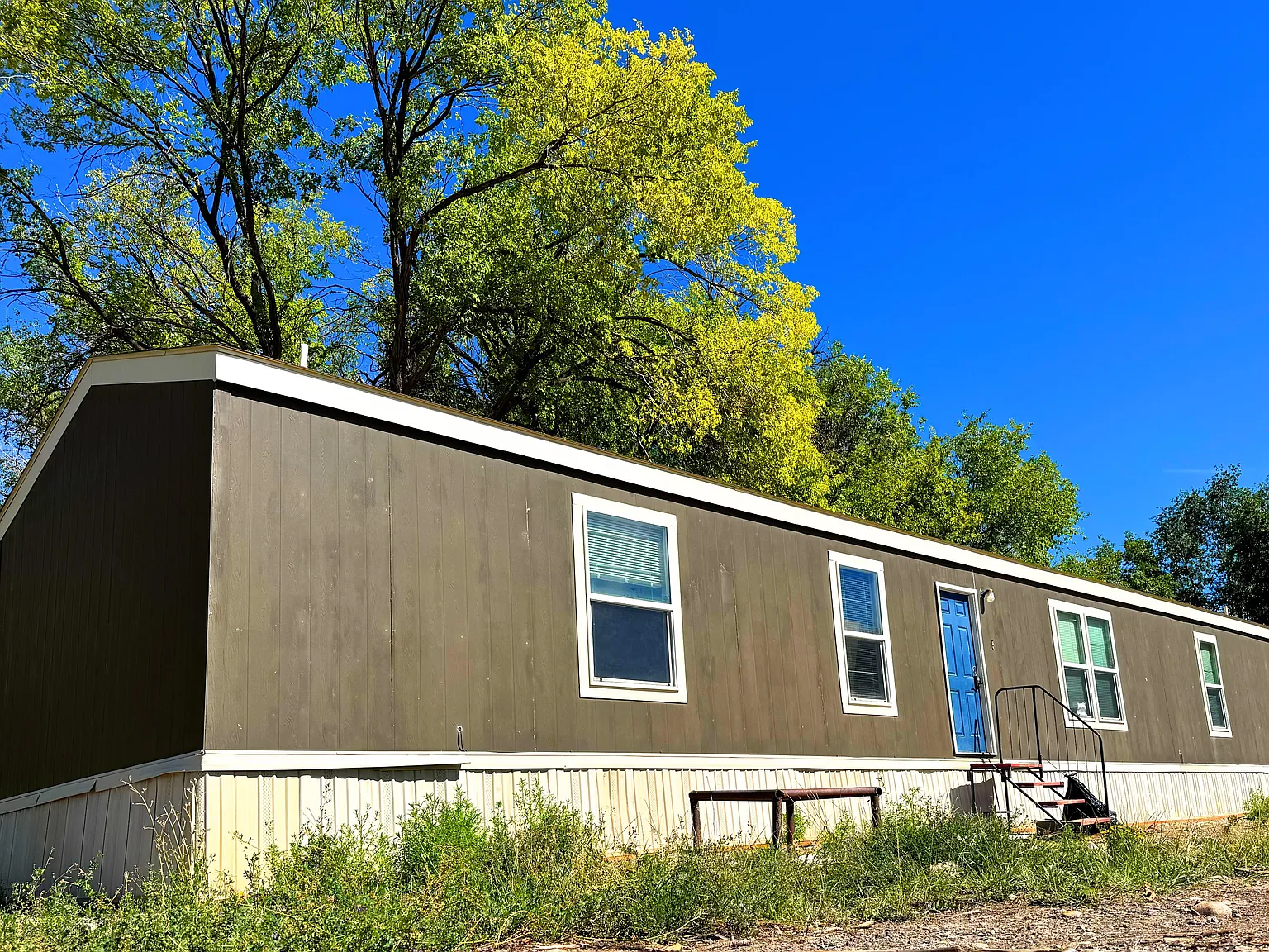 3 bed, 1216 sqft, $1,300 — Photo 2