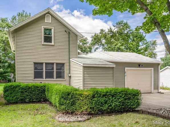 636 S State St, Nashville, MI 49073