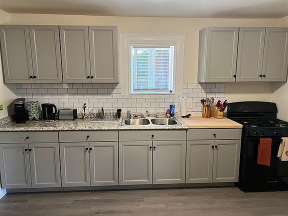 2nd image of 3026 N Hancock Ave