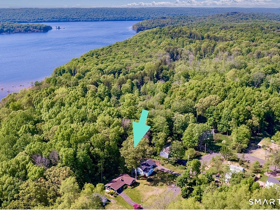 1st image of 34 Evergreen Drive