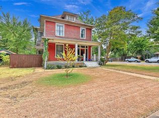 1130 W Walker St, Denison, TX 75020