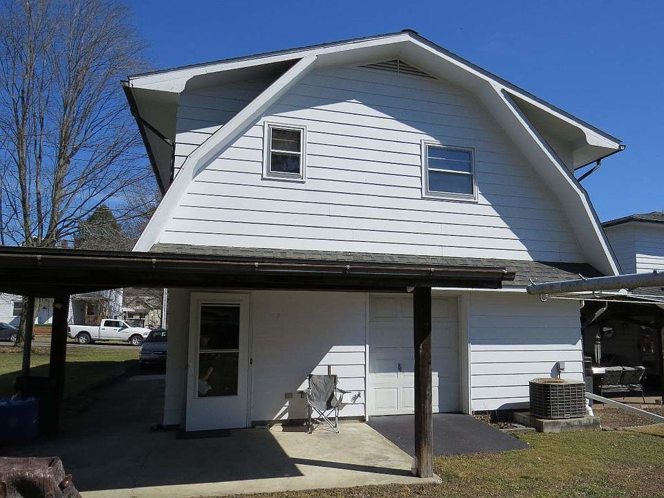 1st image of 953 Magee St