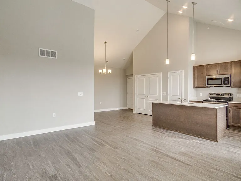 Large Living Area (Hickory)