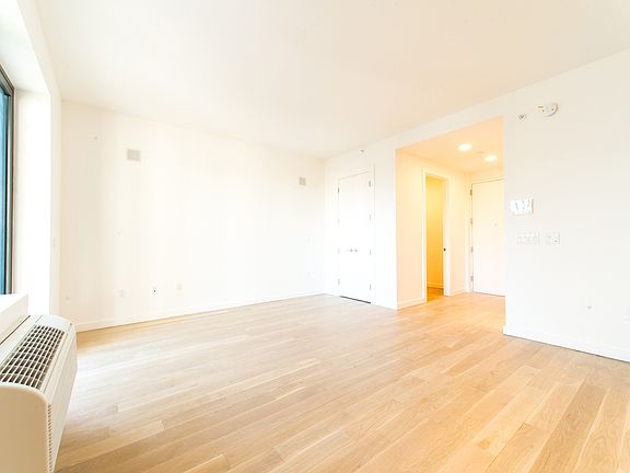 4th image of 41-15 23rd St #4R