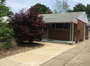 6357 Ledgebrook Dr, Brookpark, OH
